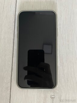 iPhone 11 64 GB - 3