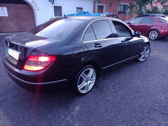 Predám Mercedes Benz w204 - 3