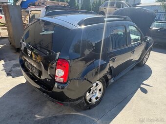 Rozpredam Daciu Duster 1,5dci. 79kw 2012 - 3