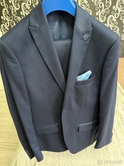 Oblek - 3