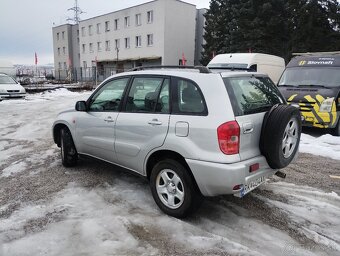 Toyota RAV4 1.8 VVTi predny pohon - 3