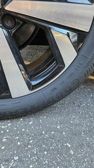 Goodyear Efficient Grip Performance 205 55 R17 letné pneu - 3