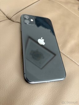Predam Apple Iphone 11 64GB cierny - 3