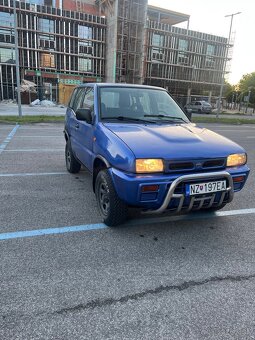 Nissan Terrano 2 - 3