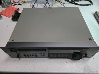 Profesionálny CD Player SONY CDP-D500 - 3