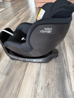 BRITAX RÖMER Dualfix Plus Detska autosedacka i-size TOP stav - 3