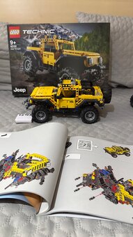 🚙 LEGO Technic 42122 – Jeep Wrangler (kompletný set) - 3