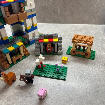 Lego 21188 Minecraft- Dedinka Lám - 3