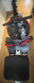 Veslovací trenažér Life Fitness Row GX - 3