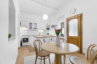 3–IZB. RD. V HISTORICKOM CENTRE SVÄTÉHO JURA - 3