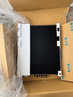 Fotovoltaický menic EATON IS G30-4600W. - 3