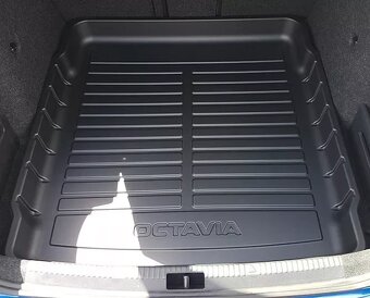 Plastová vaňa do kufra Škoda Octavia III. - 3