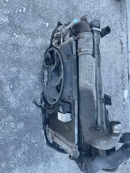 Zafira B chladičová stena - 3