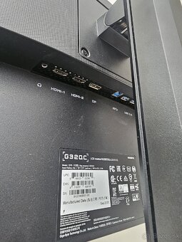 Monitor Gigabyte Q32QC 32" palcov 81 cm 165 Hz curved - 3