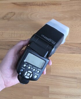 Blesk Yongnuo YN560 III + odpalovač Yongnuo RF603C II - 3