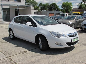 Opel Astra 1.4 ecoFLEX Enjoy - splátka od 99eur - 3