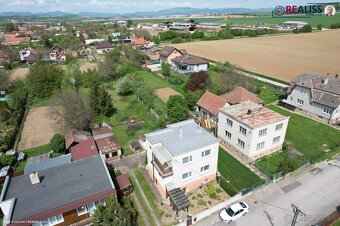 Rodinný dom s veľkým pozemkom, súkromím a pohodlím - 3