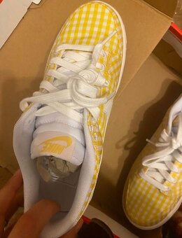 Nike - 3
