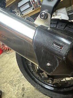 Predam koncovku vyfuku hpcorse carbon na Yamaha tenere 700 - 3