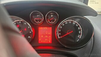 OPEL MERIVA 1.4i - 3