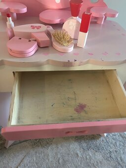 Detsky toaletný stolik - 3