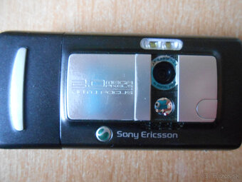 tlačítkový mobil NOKIA a SONY Ericsson - 3