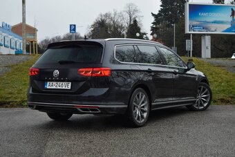 Volkswagen Passat Variant 2.0 TSI Elegance DSG R line - 3