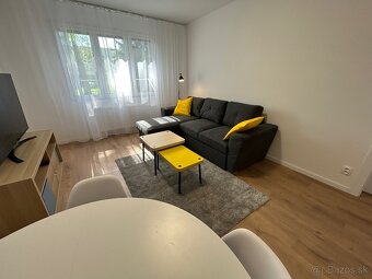 MODERNE ZREKONŠTRUOVANÝ 2i BYT BLÍZKO CENTRA MESTA - 3
