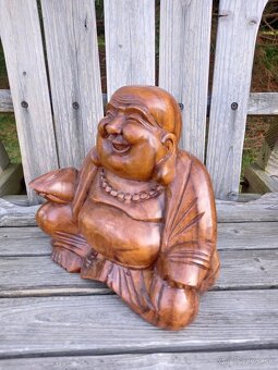 drevený budha - 3