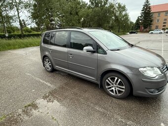 Predam Volkswagen Touran 2.0 TDI, 6 st. automat - 3