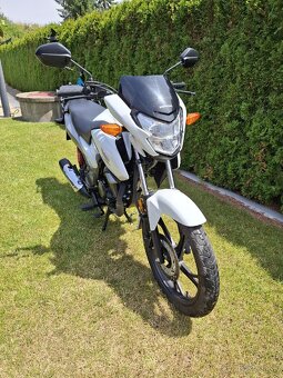 Honda cb125 f - 3