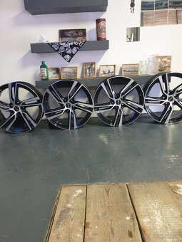 Hyundai - 3