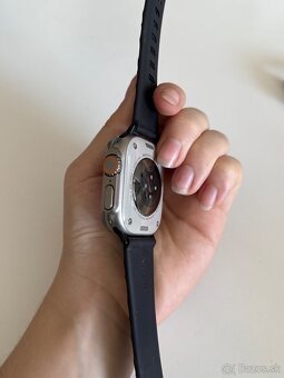 Apple watch Ultra 2 - titanium color - 3