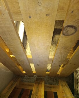 Predám euro palety svetlé - 3