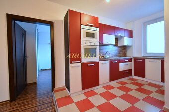 3D / EXKLUZÍVNE / 3 IZBOVÝ BYT, PRENÁJOM, KEŽMAROK, 67m2 - 3