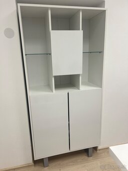 Skrinka s vitrinou - 3