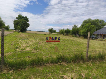 Krásny rovinatý pozemok na predaj – BLATNÉ REMETY - 3