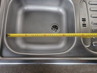 Nerezový drez s pracovnou doskou - 3