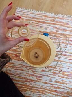 Retro, sovietsky elektricky mlyncek, mixer - 3