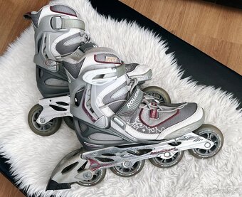 Kolieskové korčule značka Rollerblade Veľkosť 38,5 - 3