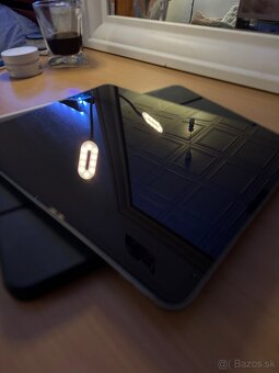 Apple iPad Pro 12.9 (2022) - 3