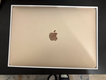Predám MacBook Air 2020 Zlatý 8GB RAM - 3
