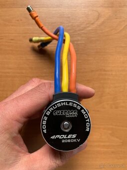 Hobbywing MAX6 + motor 4282 2060kv - 3