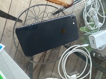 iPhone 8 128GB Black - 3