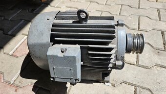 Predám dvojotáčkový elektromotor. - 3
