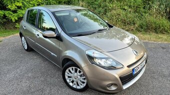Predám Renault Clio Exclusive 1.6 automat - 3