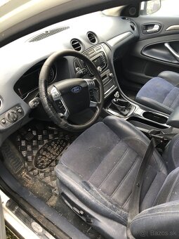 Rozpredam Ford mondeo mk4 sedan - 3