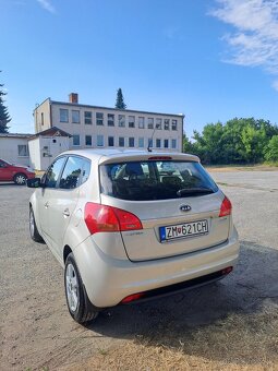 Kia Venga 1.4 CRDi 66kw (2011) - 3