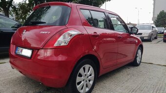 Suzuki Swift 1.2 69kw 2012 vínová metalíza - 3