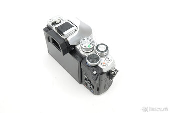 Olympus OM-D E-M10 Mark IV + 25mm f/1.8 + 14-150mm f/4-5.6 I - 3